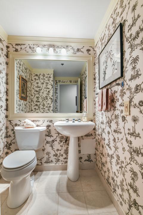 100 E Huron St #1705, Chicago, IL 60611 photo 13