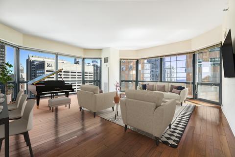 100 E Huron St #1705, Chicago, IL 60611 photo 6