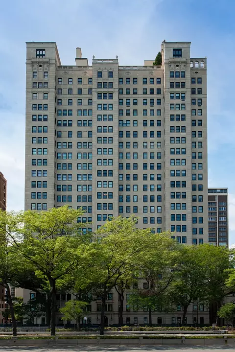 1500 N Lake Shore Dr #PH, Chicago, IL 60610