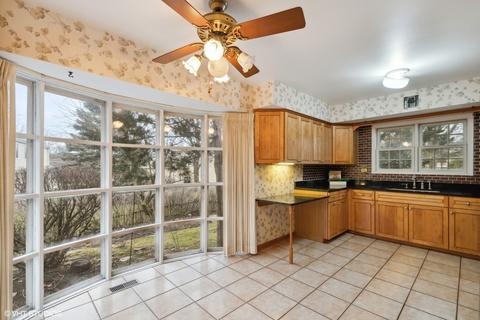 3224 Maple Leaf Dr, Glenview, IL 60026 photo 6