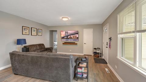 502 S Linden St, Normal, IL 61761 photo 3