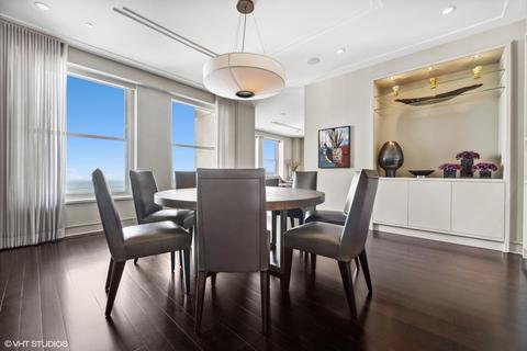 159 E Walton Pl #32A, Chicago, IL 60611 photo 25