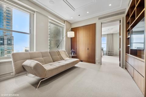 159 E Walton Pl #32A, Chicago, IL 60611 photo 37