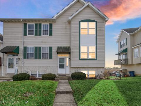 1445 Berta Dr, Crest Hill, IL 60403 photo 1