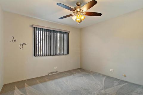 711 E Devon Ave, Roselle, IL 60172 photo 16