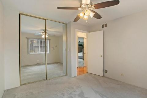 711 E Devon Ave, Roselle, IL 60172 photo 15