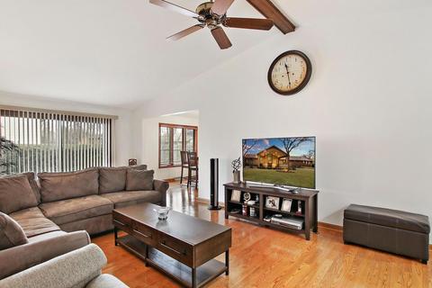711 E Devon Ave, Roselle, IL 60172 photo 8