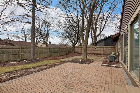 711 E Devon Ave, Roselle, IL 60172 photo 22