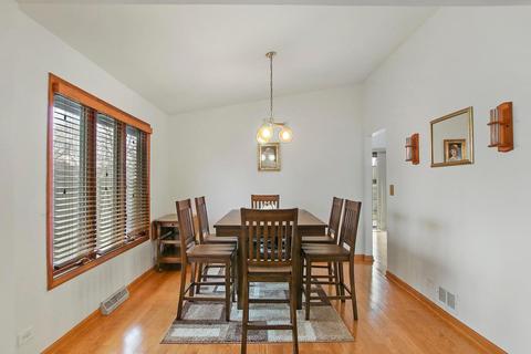 711 E Devon Ave, Roselle, IL 60172 photo 7
