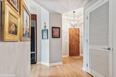 21 E Huron St #1402, Chicago, IL 60611 photo 4