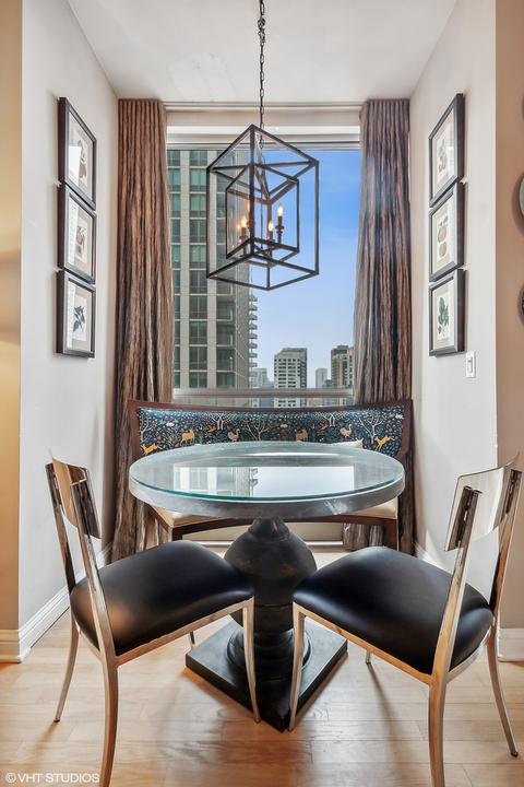 21 E Huron St #1402, Chicago, IL 60611 photo 11