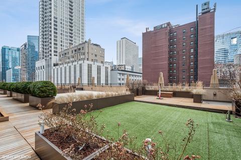 21 E Huron St #1402, Chicago, IL 60611 photo 24