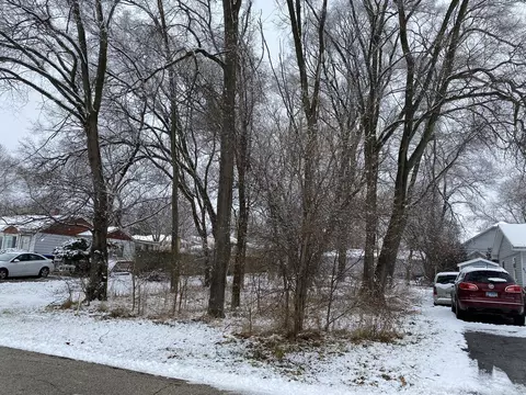 312 Burr Ave, Mchenry, IL 60051 photo 3