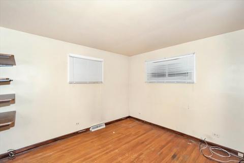 Undisclosed, Chicago, IL 60643 photo 13