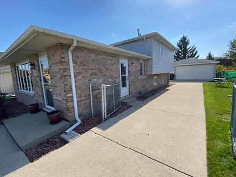 7909 W 80th St, Bridgeview, IL 60455 photo 3