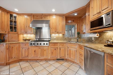 2048 Wagner Rd, Glenview, IL 60025 photo 10