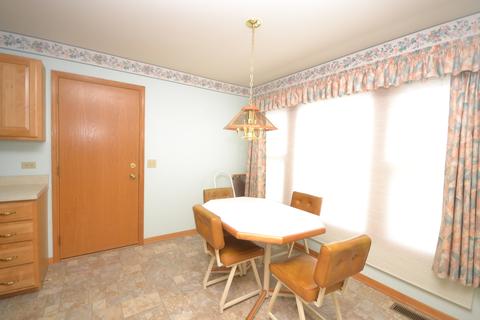 2307 Bluejay Trl, Elgin, IL 60123 photo 5