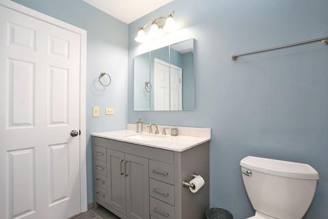 101 E Beech Dr, Schaumburg, IL 60193 photo 22
