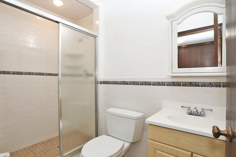 101 E Beech Dr, Schaumburg, IL 60193 photo 12