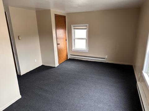 662 W Merchant St, Kankakee, IL 60901 photo 4