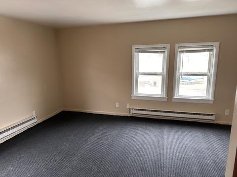 662 W Merchant St, Kankakee, IL 60901 photo 3