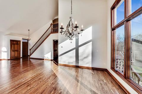 219 Buckingham Dr, Bartlett, IL 60103 photo 9