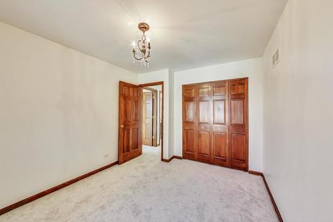 219 Buckingham Dr, Bartlett, IL 60103 photo 27