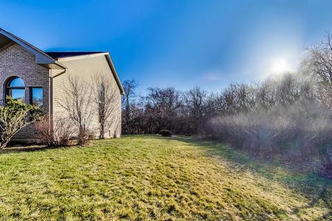 219 Buckingham Dr, Bartlett, IL 60103 photo 42