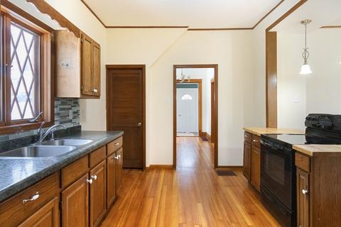 617 E 4th St, Rock Falls, IL 61071 photo 4