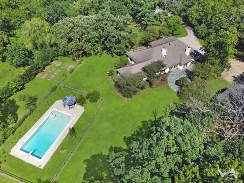 33 W801 Mare Barn Ln, Wayne, IL 60184 photo 32