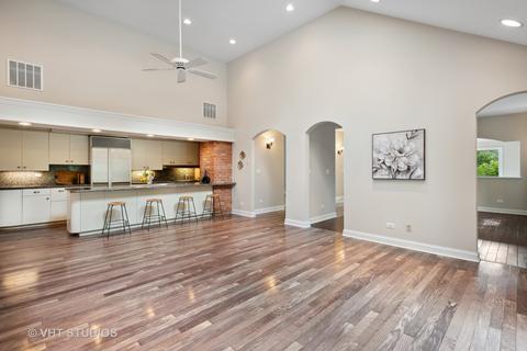 33 W801 Mare Barn Ln, Wayne, IL 60184 photo 7