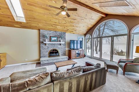 12 Cat Schooner Ln, Third Lake, IL 60030 photo 6