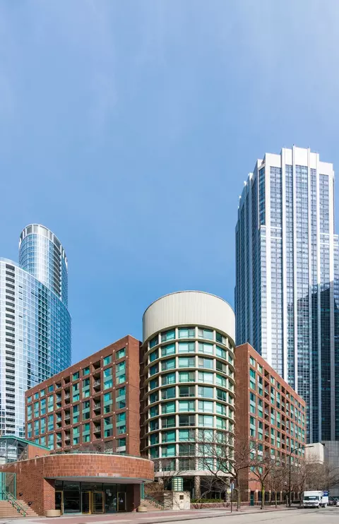 480 N Mcclurg Ct #P-276, Chicago, IL 60611