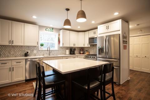 625 Gaslight Dr, Algonquin, IL 60102 photo 3