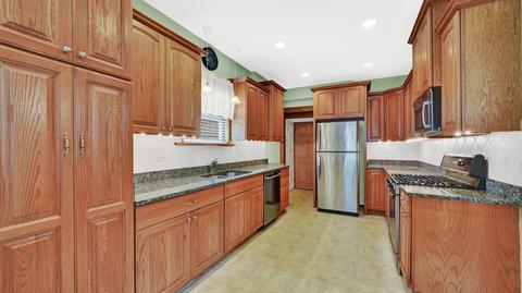3130 Clinton Ave, Berwyn, IL 60402 photo 12