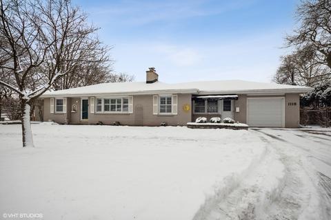 1118 E Illinois St, Wheaton, IL 60187 photo 1