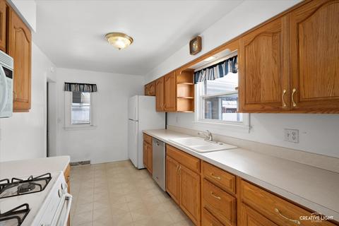 237 S Rosedale Ave, Aurora, IL 60506 photo 5