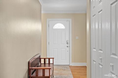 1060 Trask St, Aurora, IL 60505 photo 3