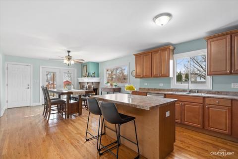 1060 Trask St, Aurora, IL 60505 photo 10