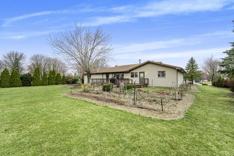 2855 E Pine Dr, Crete, IL 60417 photo 4