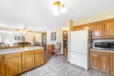2855 E Pine Dr, Crete, IL 60417 photo 13