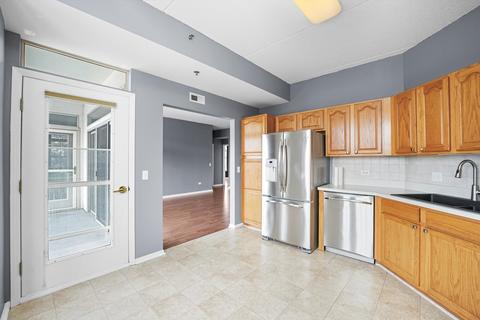 3115 Town Square Dr #203, Rolling Meadows, IL 60008 photo 9