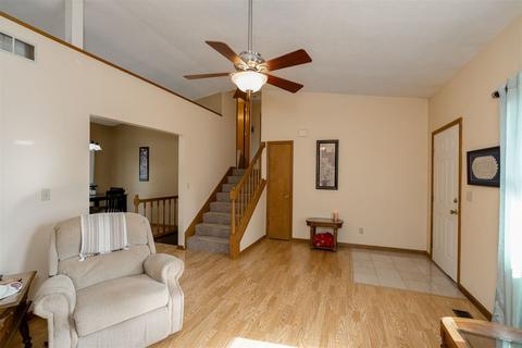 208 Carriage Hills Rd, Normal, IL 61761 photo 13