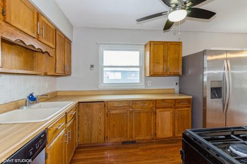 4 Curtmar Ct, Montgomery, IL 60538 photo 10