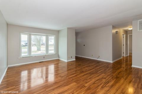 4 Curtmar Ct, Montgomery, IL 60538 photo 7
