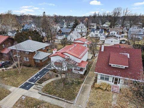2012 E Taylor St, Bloomington, IL 61701 photo 31