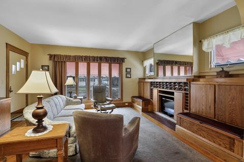2012 E Taylor St, Bloomington, IL 61701 photo 5