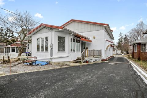 2012 E Taylor St, Bloomington, IL 61701 photo 26