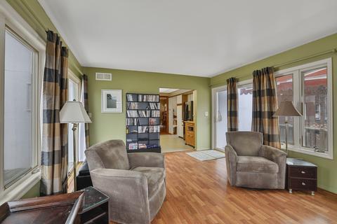 2012 E Taylor St, Bloomington, IL 61701 photo 12