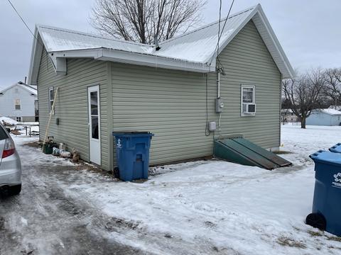 339 12 E Florence St, Oglesby, IL 61348 photo 2